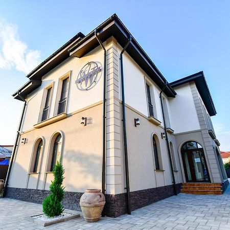 Pensiunea Ww Фокшаны Экстерьер фото