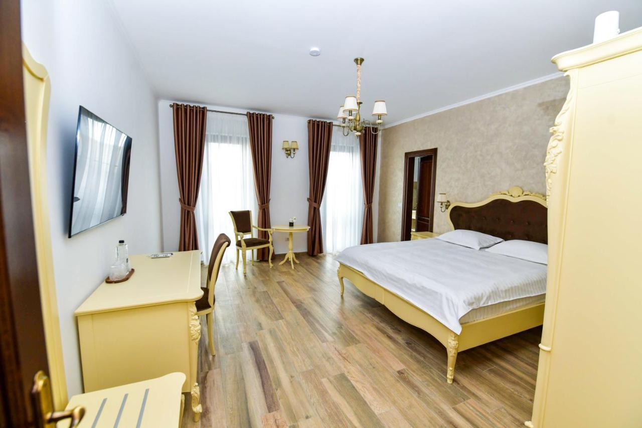 Pensiunea Ww Фокшаны Экстерьер фото